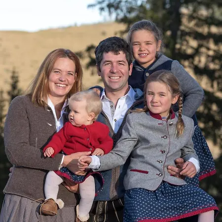 Familienbauernhof Bairau Reifhorn Лофер